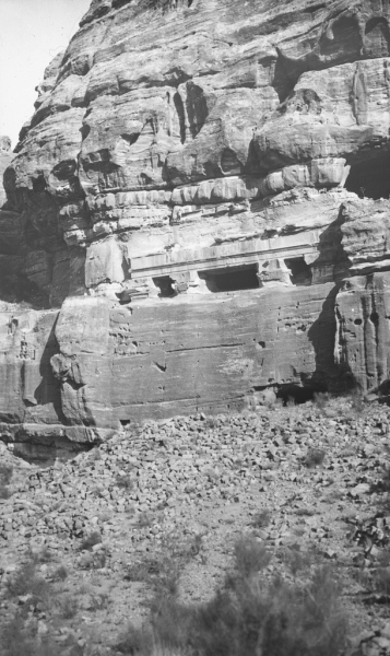 Petra - Unfinnished Tomb