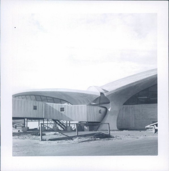 LaGuardia, TWA Building under construciton