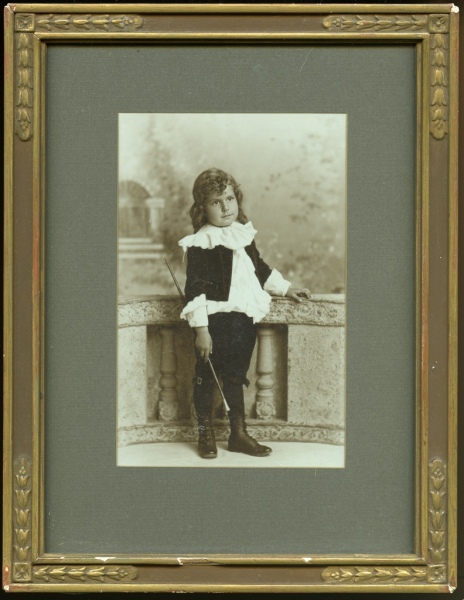 10-Sayles015-photo-fuzzy