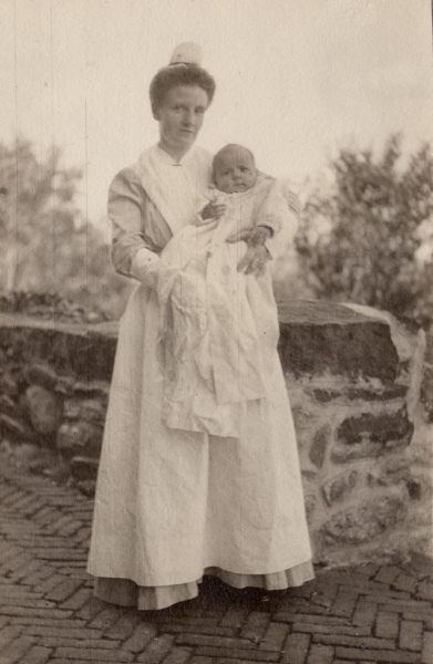 Nancy (4 mo) & M. Hanison (Hae)